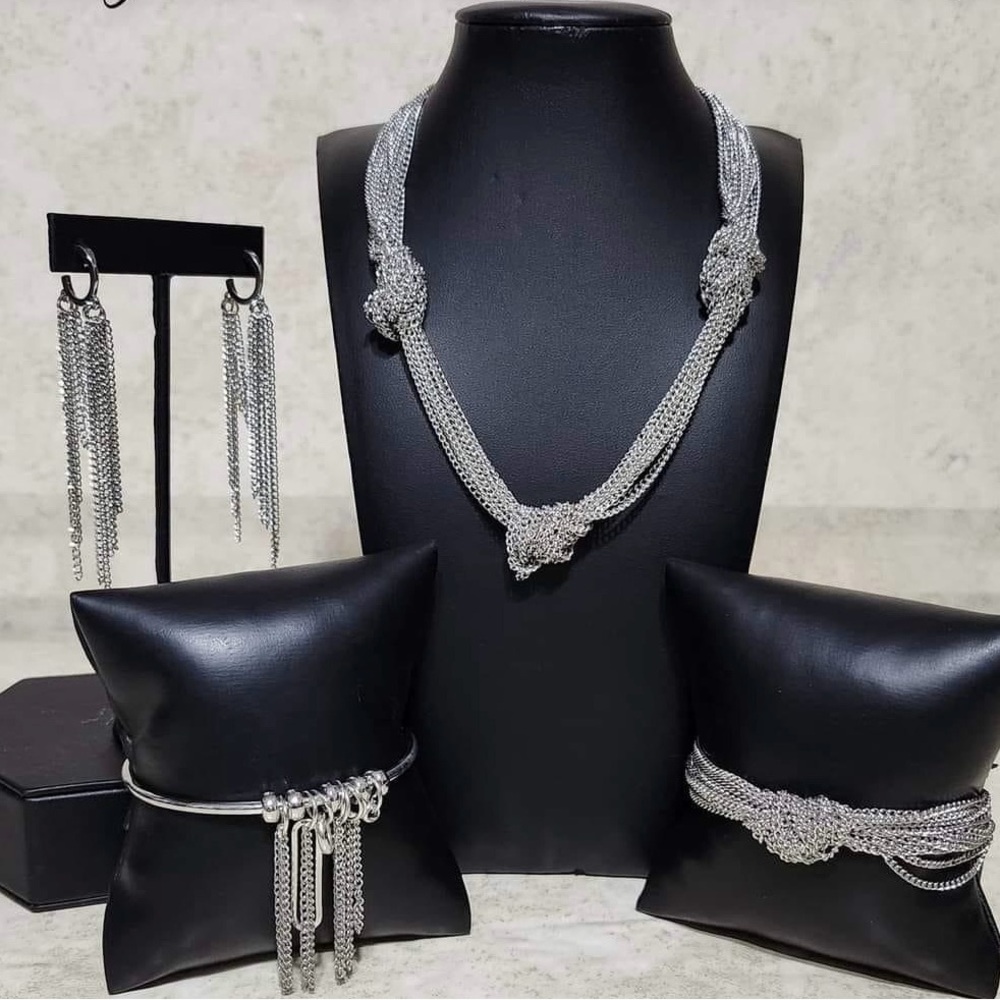 Beautiful silver jewelry set